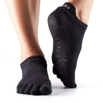 Full Toe Low Rise Grip Socks-18410