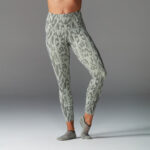 -High-Waisted-Tight_Cactus-Ikate