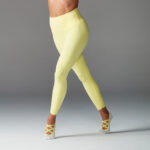 Apparel_Scallop-7.8-High-Waisted-Tight_Wildflower